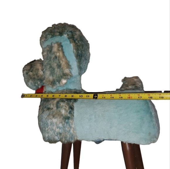 Amazing vintage plush blue poodle/childs chair with wooden legs. 22" high - Picture 13 of 14